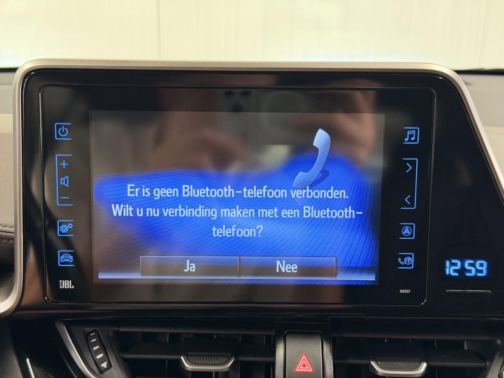 Toyota C-hr 1.8 hybrid executive
