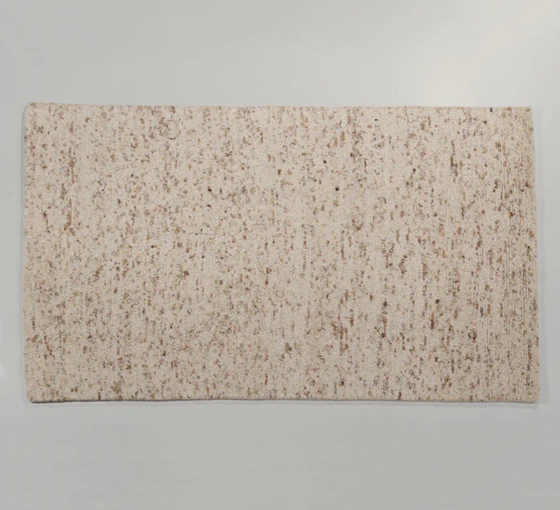 Wollen vloerkleed, nu showmodel sterk afgeprijsd