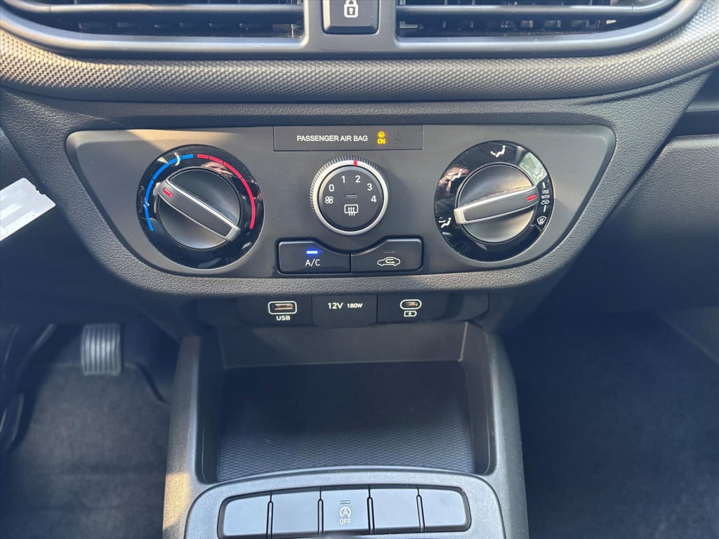 Hyundai I 10 1.0i comfort| apple carplay| dab| cruise control| rijklaar, in
