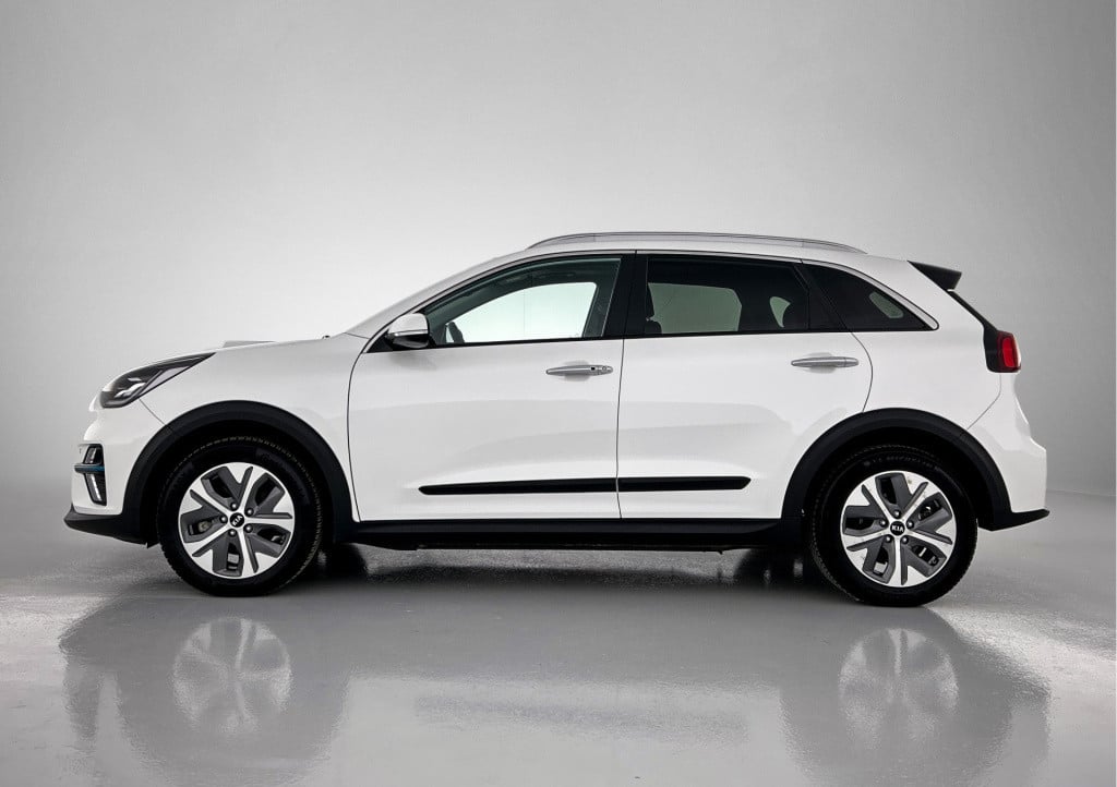 Kia E-niro dynamicplusline 64 kwh | schuif-/kanteldak |