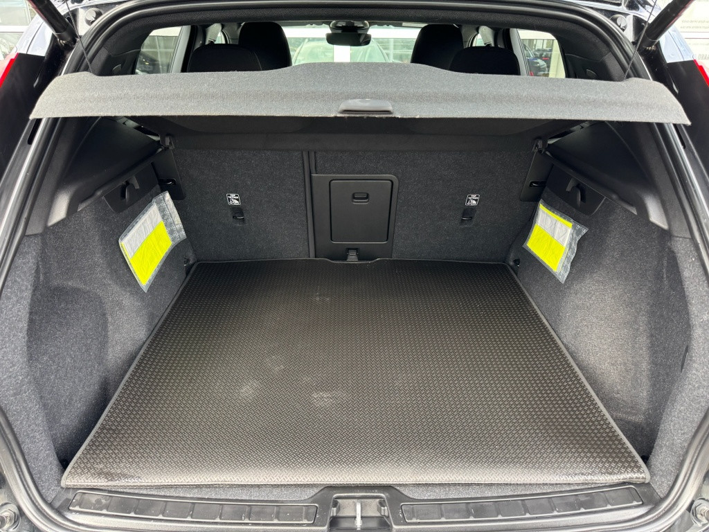 Volvo XC40 recharge plus 70kwh| trekhaak | stuur+stoel.verw| warmtepomp
