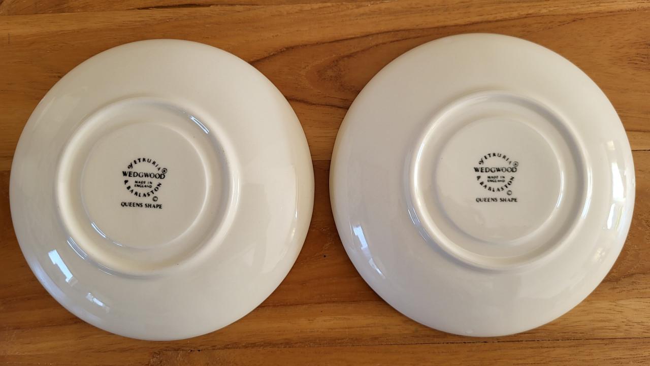 Set van 2 Wedgwood Queens Shape kop en schotels