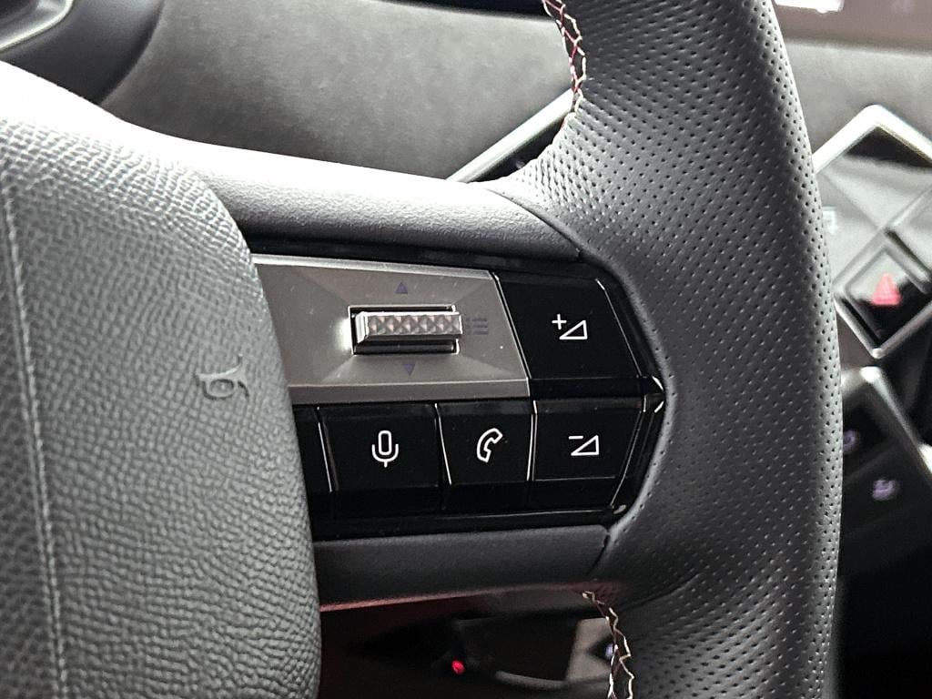 Ds Ds 3 e-tense performance line 54 kwh | camera | head-up display | stoelv