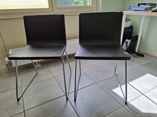Twee stoelen