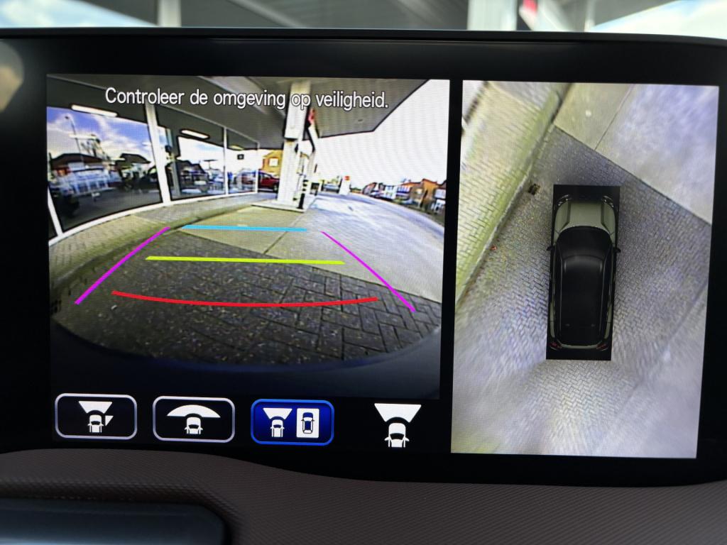 Suzuki E Vitara style 61 kwh