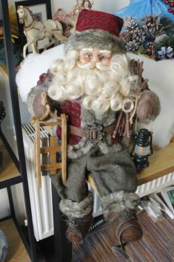 Kerstman met slee en lantaarn