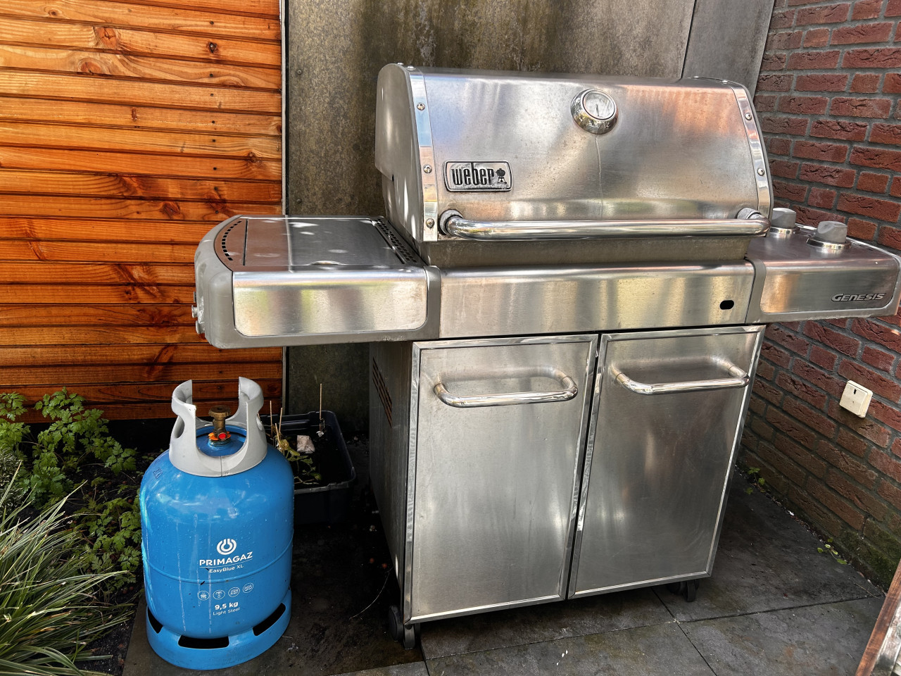 Weber Gas BBQ en gaspit