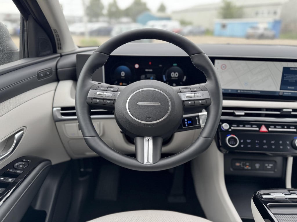 Hyundai Tucson 1.6 t-gdi phev premium sky