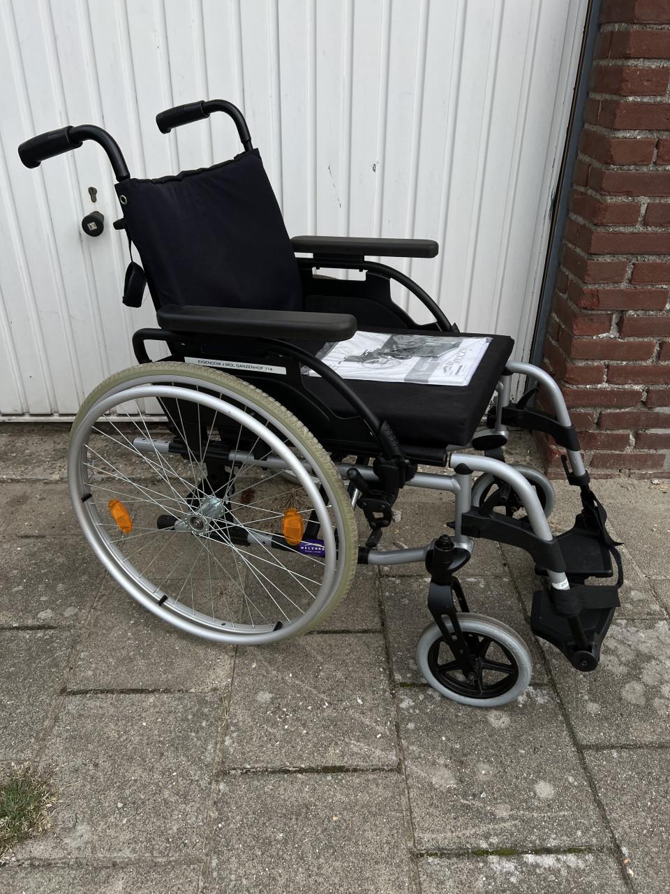 Rolstoel Breezy basix 2 als nieuw