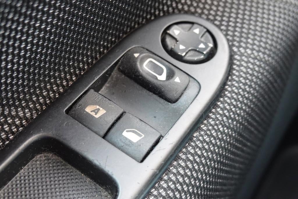 Peugeot 207 1.6 vti xs