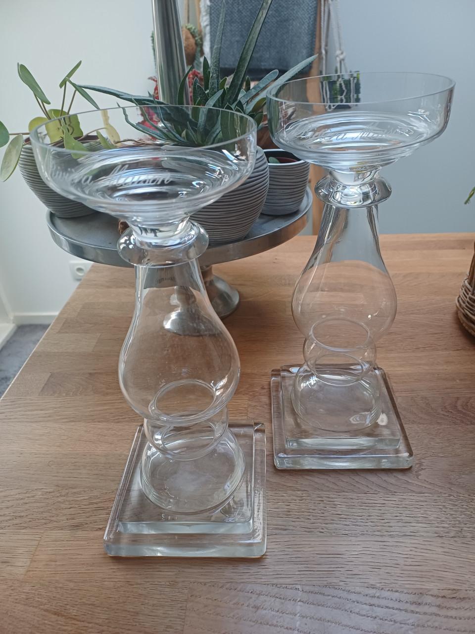 Glazen Rivièra Maison kandelaars + GRATIS een RM mini stolp!