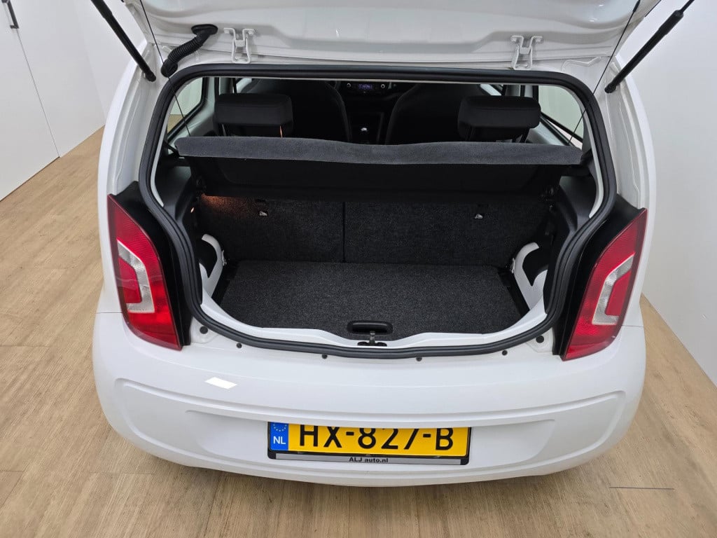 Volkswagen UP! occasion 1.0 bluemotion extra zuinig! | tweedehands volkswag