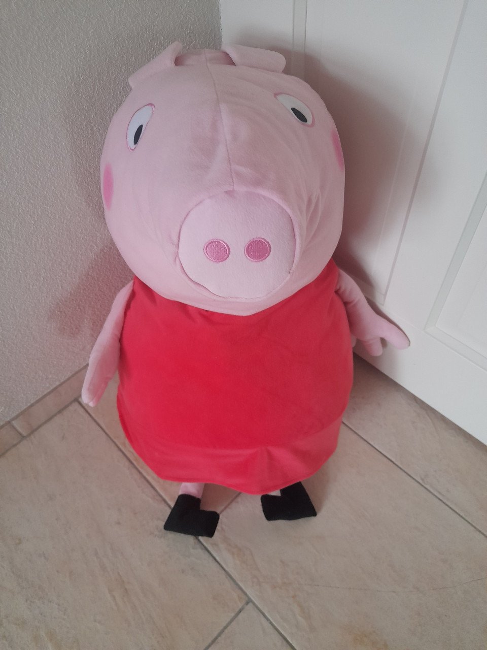 Beschrijving Grote Peppa Big ( z,g,a,n,) 75 x 40 cm