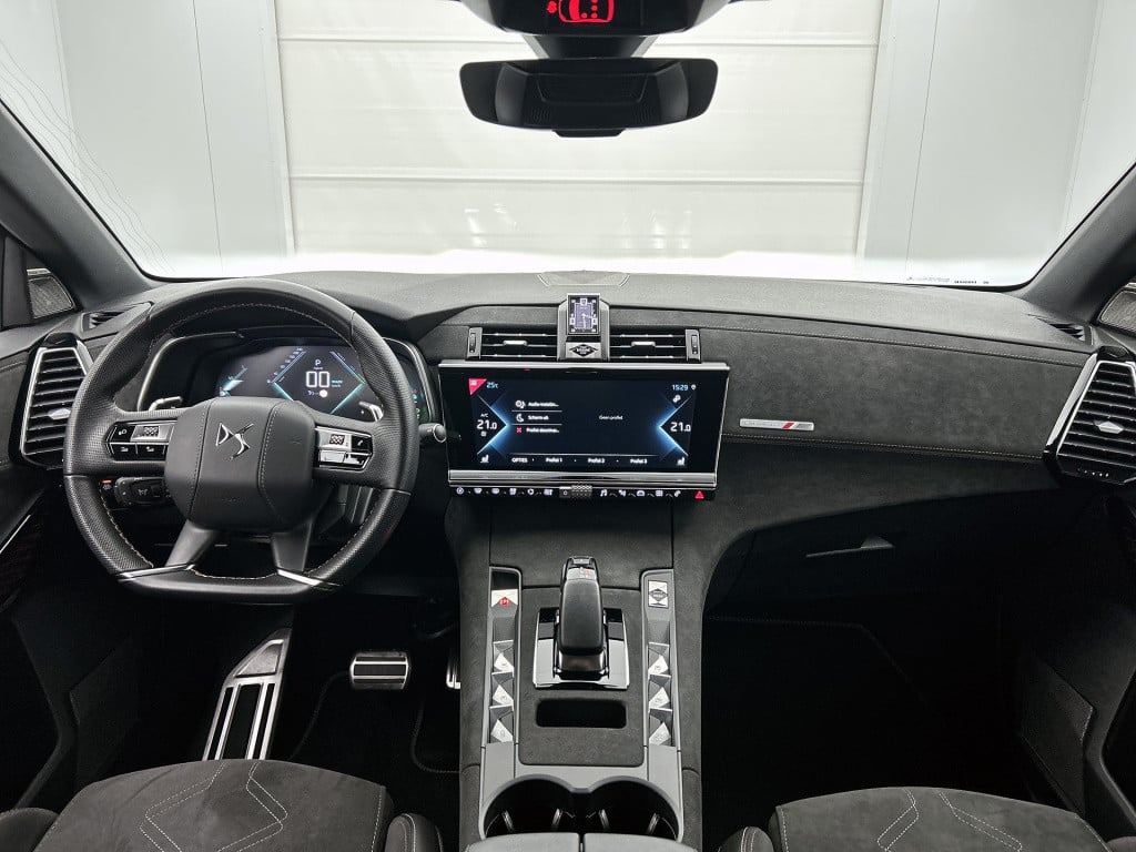 Ds Ds 7 crossback e-tense 300pkawd performance line+ | hifi focal | elektr 