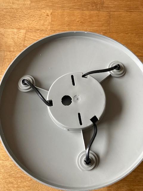 Plafondlamp met 3 spots en lichtbalk