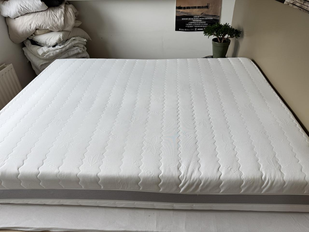 Matras 160x210