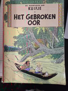 11 Stuks Kuifje stripalbums. In gelezen staat