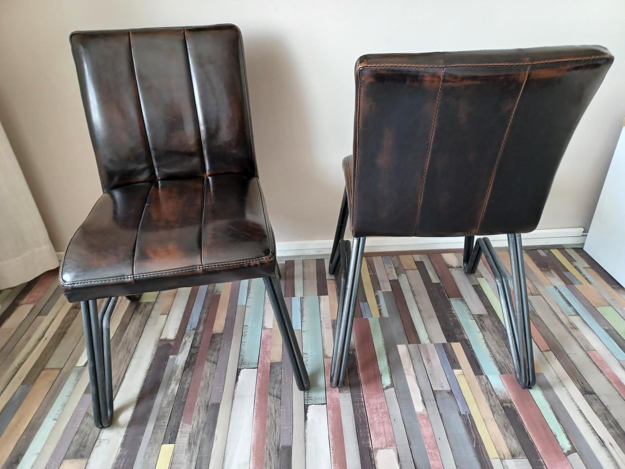 T.k.a. 2 Leren Vintage Eetkamerstoelen