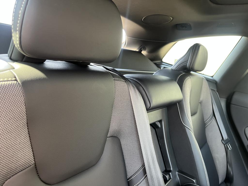 Volvo XC60 2.0 t6 plug-in hybrid awd r-design