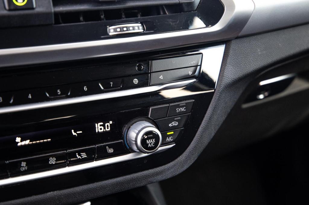 BMW X3 xdrive30e high executive bruin leer / panorama dak / automaat / plug