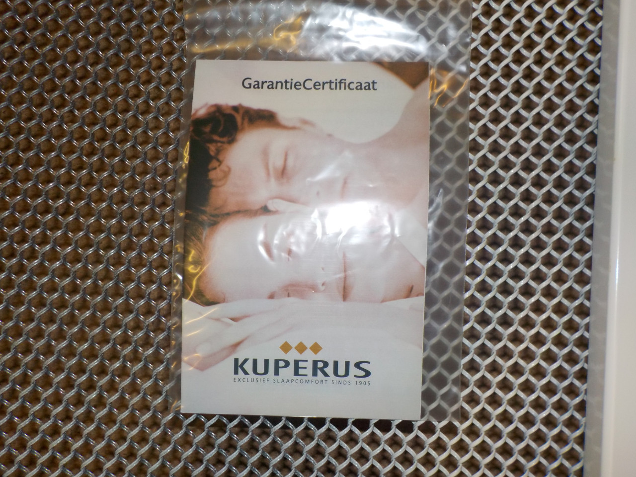 Kuperus Krato duobed + 2 Rhone matrassen 80  x 200 cm in zeer goede staat