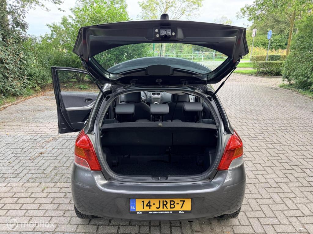 Toyota Yaris 1.3 vvti aspiration | automaat | hoge zit | airco