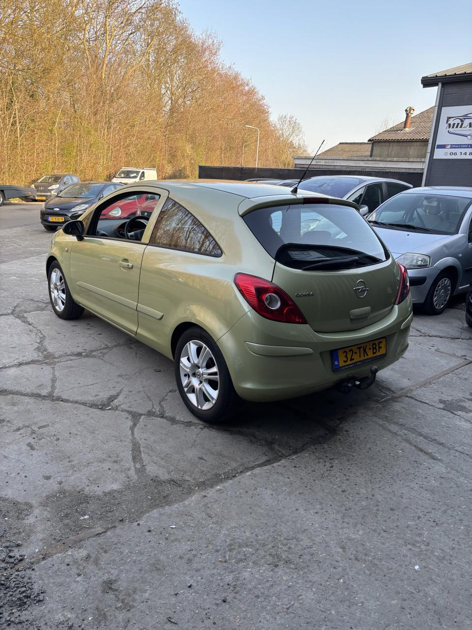 Opel corsa lange apk!