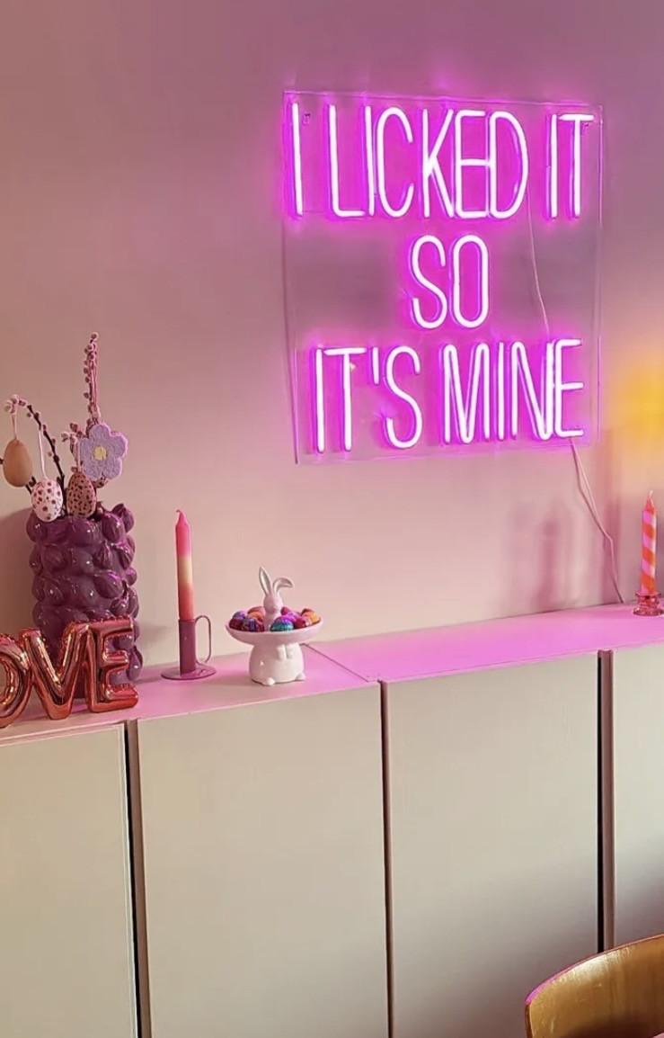 Neon lamp 60 x 60 cm