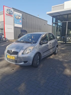 Toyota Yaris 1.0 12V 2008