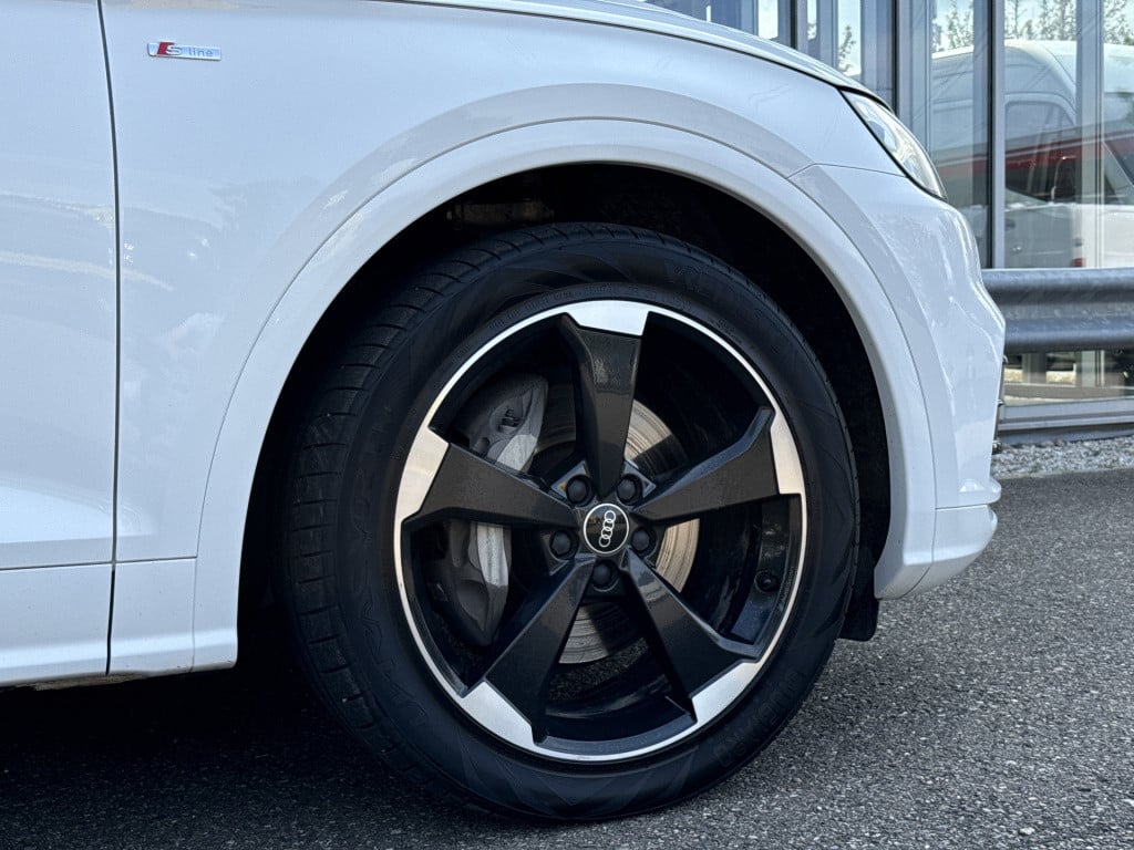 Audi Q5 50 tfsi e quattro s edition | s-line in en ext. | luchtvering | vir
