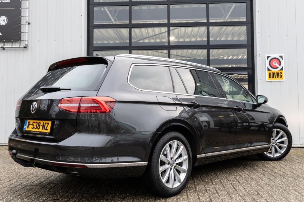 Volkswagen Passat variant 1.8 tsi highline 180 pk nav i trekhaak i acc i ap