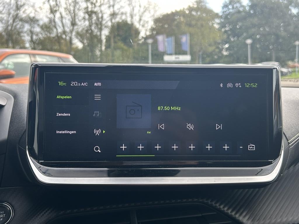 Peugeot 2008 1.2 puretech 130pk gt | navigatie | bt | applecarplay & androi