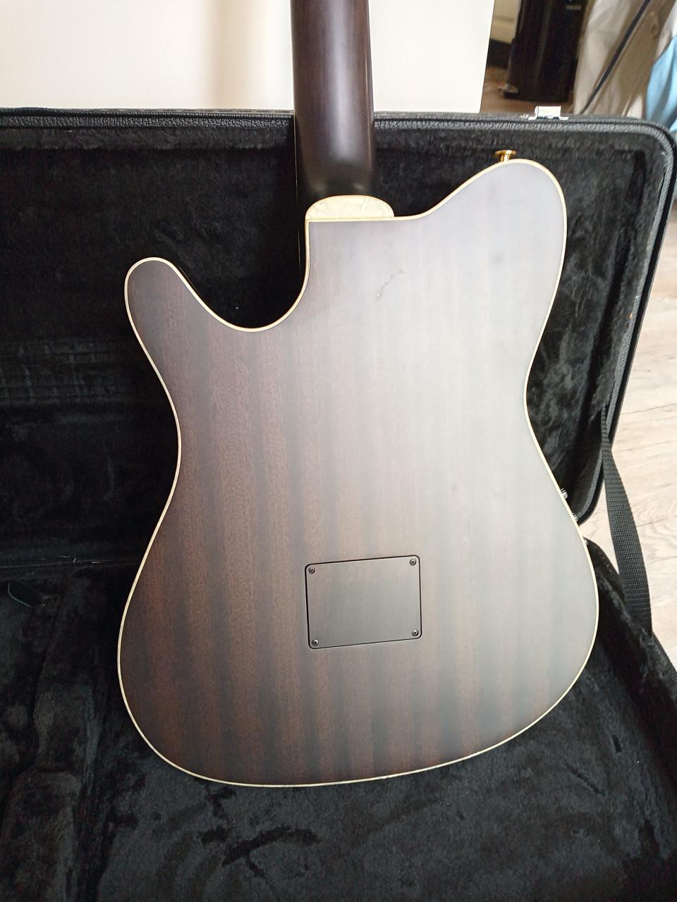 Te koop Ibanez TOD10N Tim Henson Sign. incl. nieuwe koffer