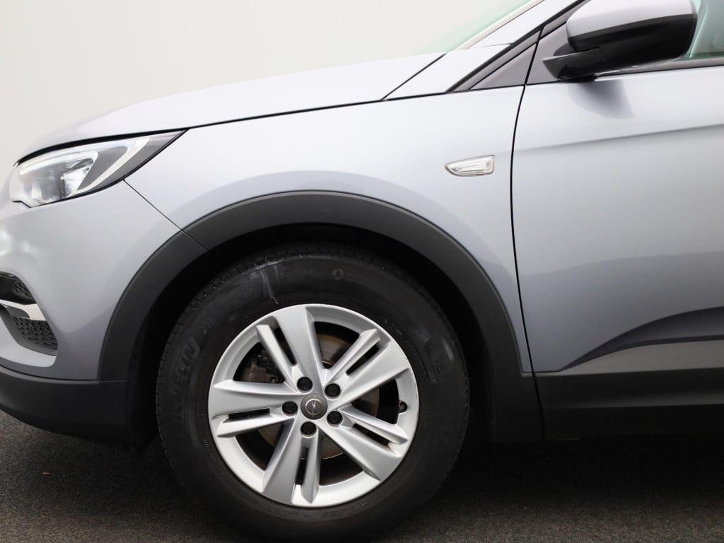 Opel Grandland X 1.2 turbo business edition | lmv | navigatie | trekhaak | 