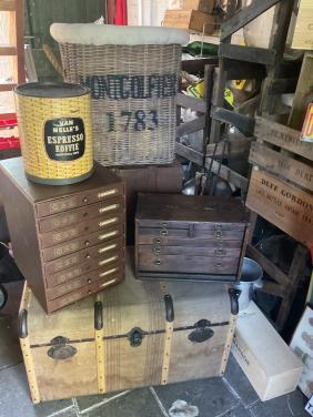 Brocante schuurverkoop