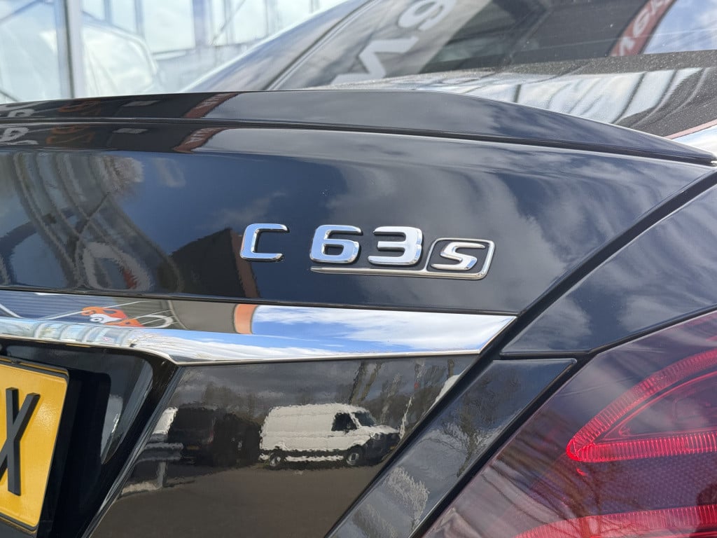Mercedes-Benz C-Klasse amg 63 s | nl-auto | dealer ond. | full option | btw