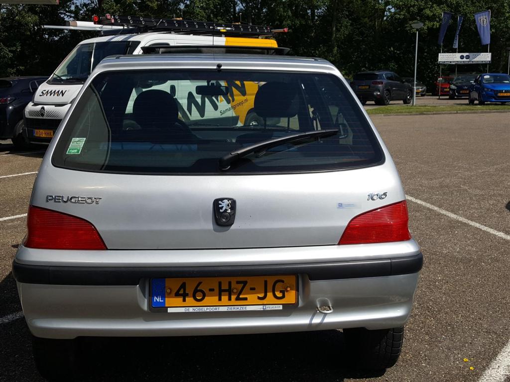 Peugeot 106 1.1 xr 5dr xt | schuifdak | toerenteller |