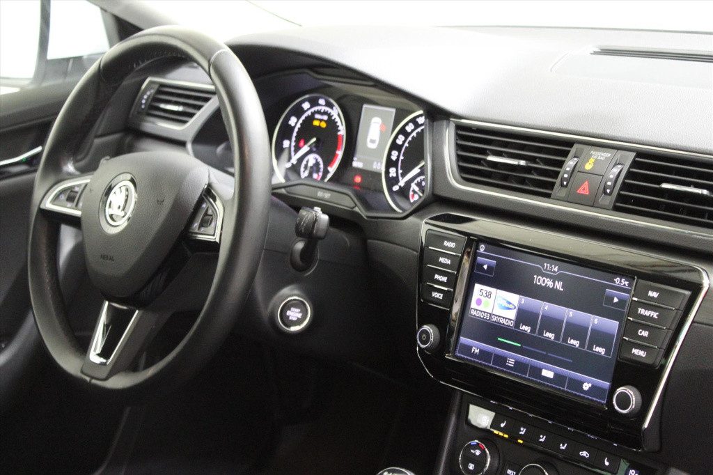 Skoda Superb combi style 1.4 tsi act