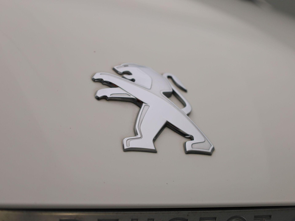 Peugeot 108 1.0 e-vti active | led dagrijverlichting | dab+ | bluetooth | s