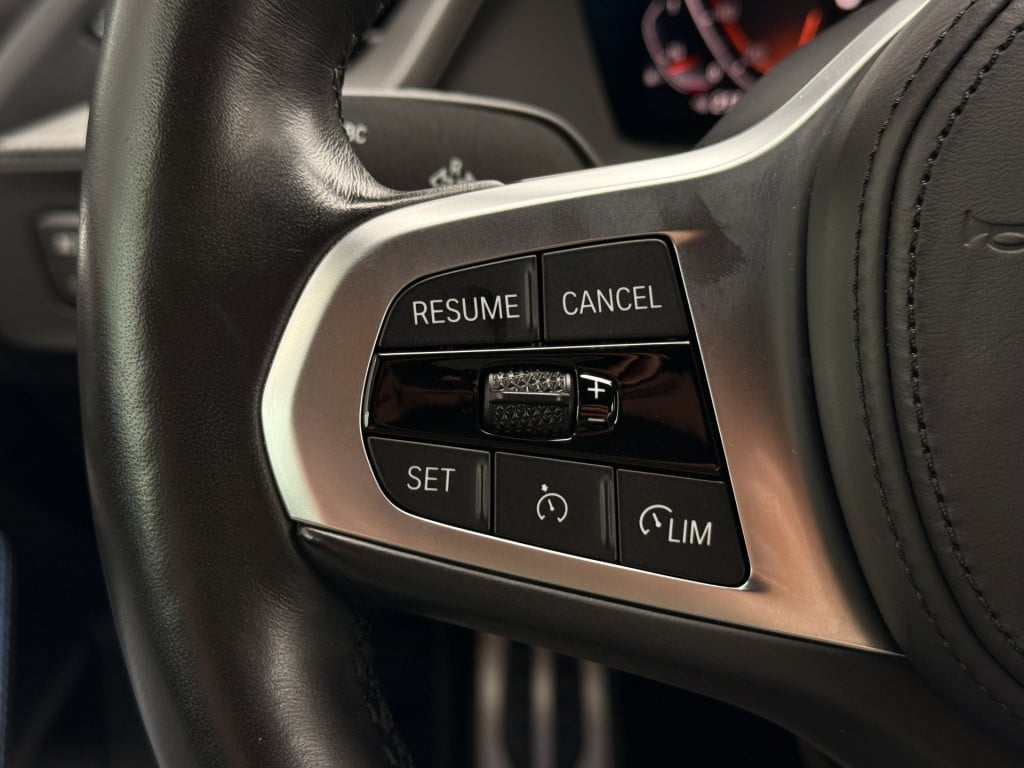 BMW 1 Serie 118i executive m-sport | stoelverwarming | led | stuurverwarmin