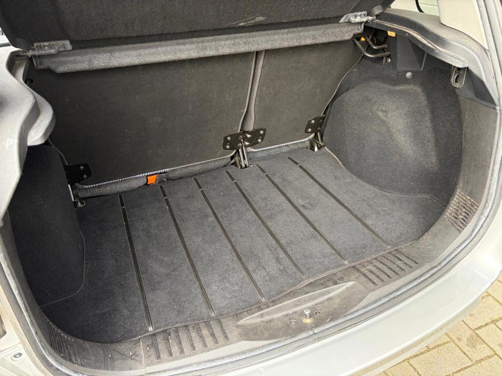 Ford Fusion 1.4-16v style/1e eigenaar/dealer onderhouden/92.934 km/airco/