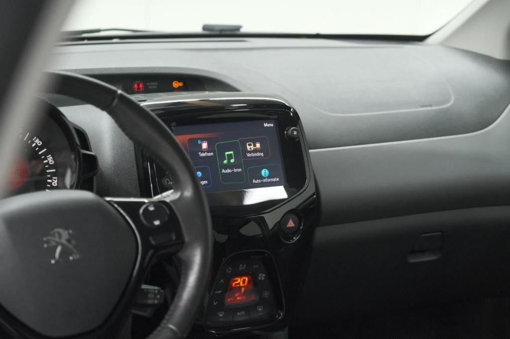Peugeot 108 1.0 e-vti allure | camera | climate control | apple carplay | 1
