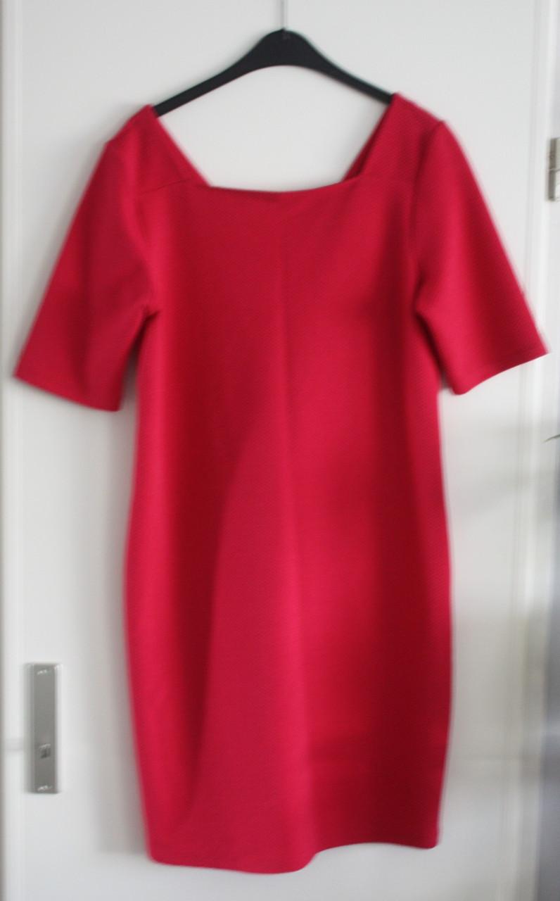 Rood roze jurk maat 40