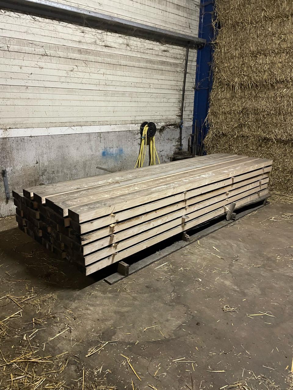 Mooie partij houten balken 7x15x330