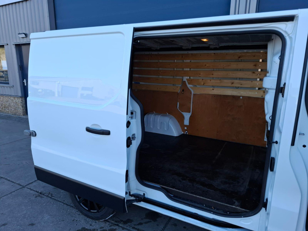 Renault Trafic 1.6 dci 95 t29 l1h1 comfort airco / cruise controle / navi /