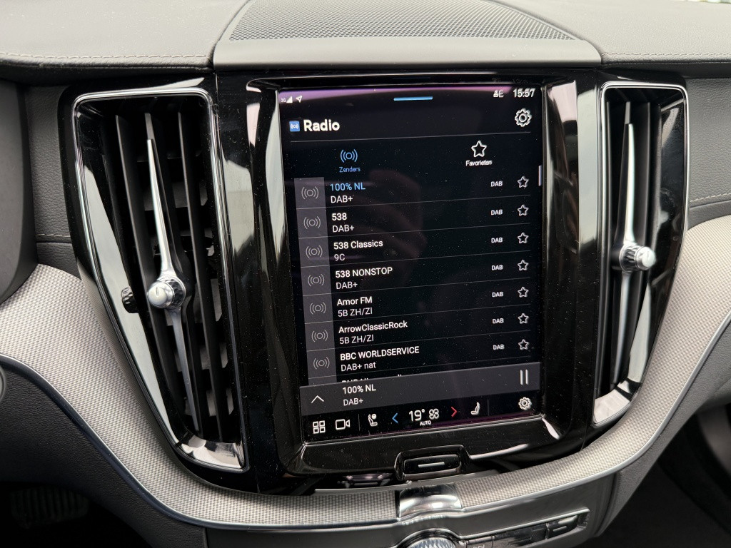 Volvo XC60 t6 398pk recharge black edition ultra dark full options !