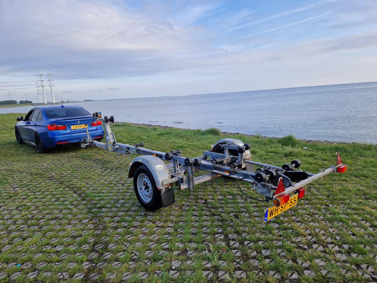 RIBA BV 1400 kg geremde trailer met NL kenteken € 1650,-