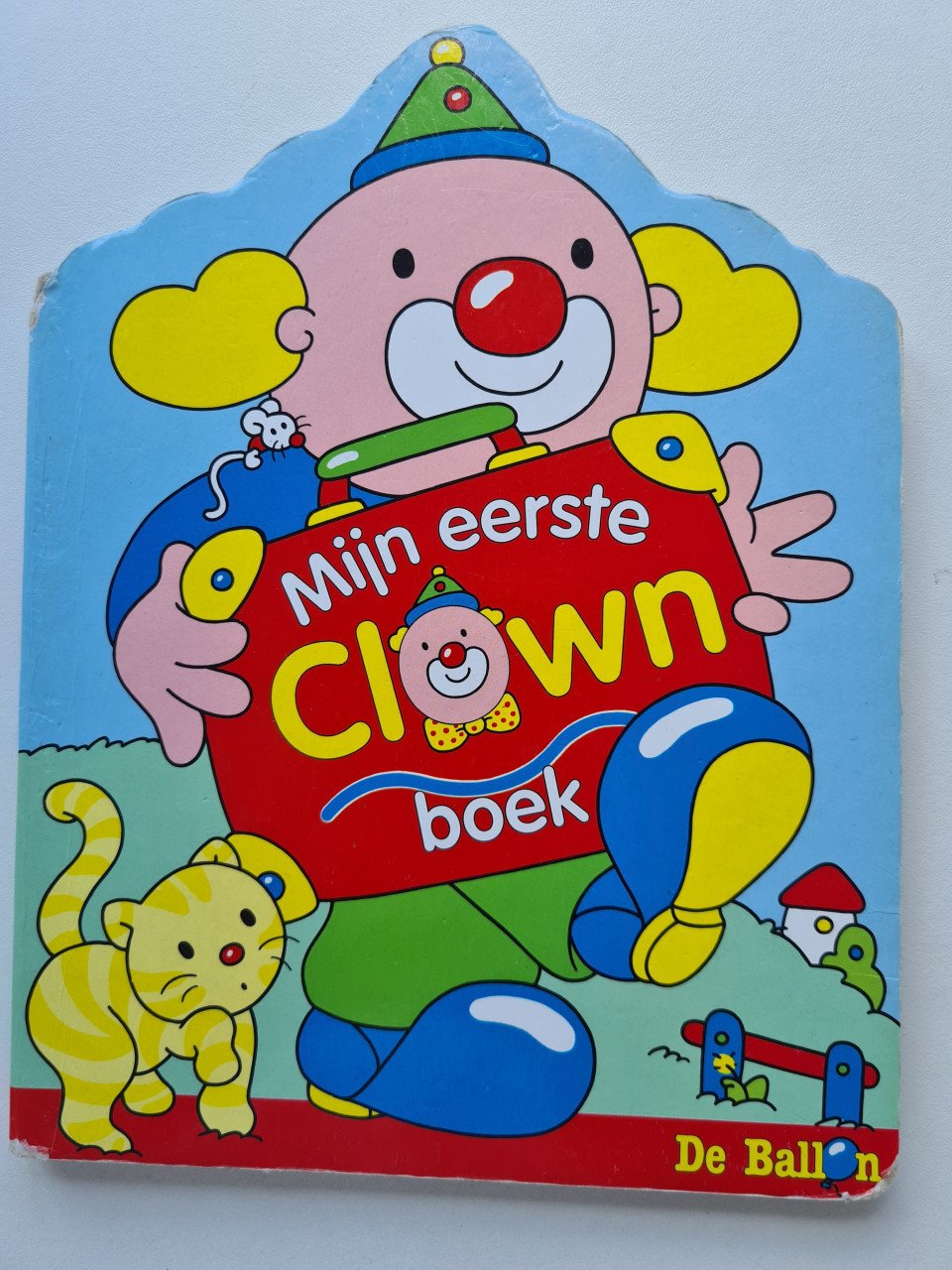 3 voorleesboekjes,  dieren, zelf aankleden en clown samen €2,50