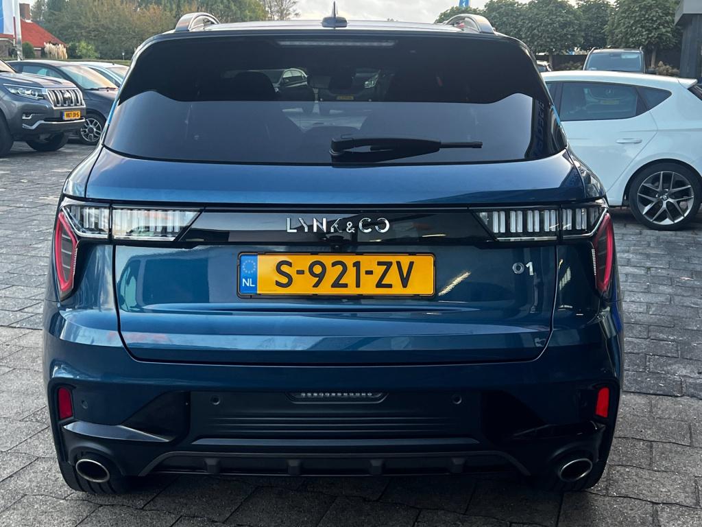 Lynk & Co 01 1.5 phev 261pk/facelift my23/360 camera/panodak enz..
