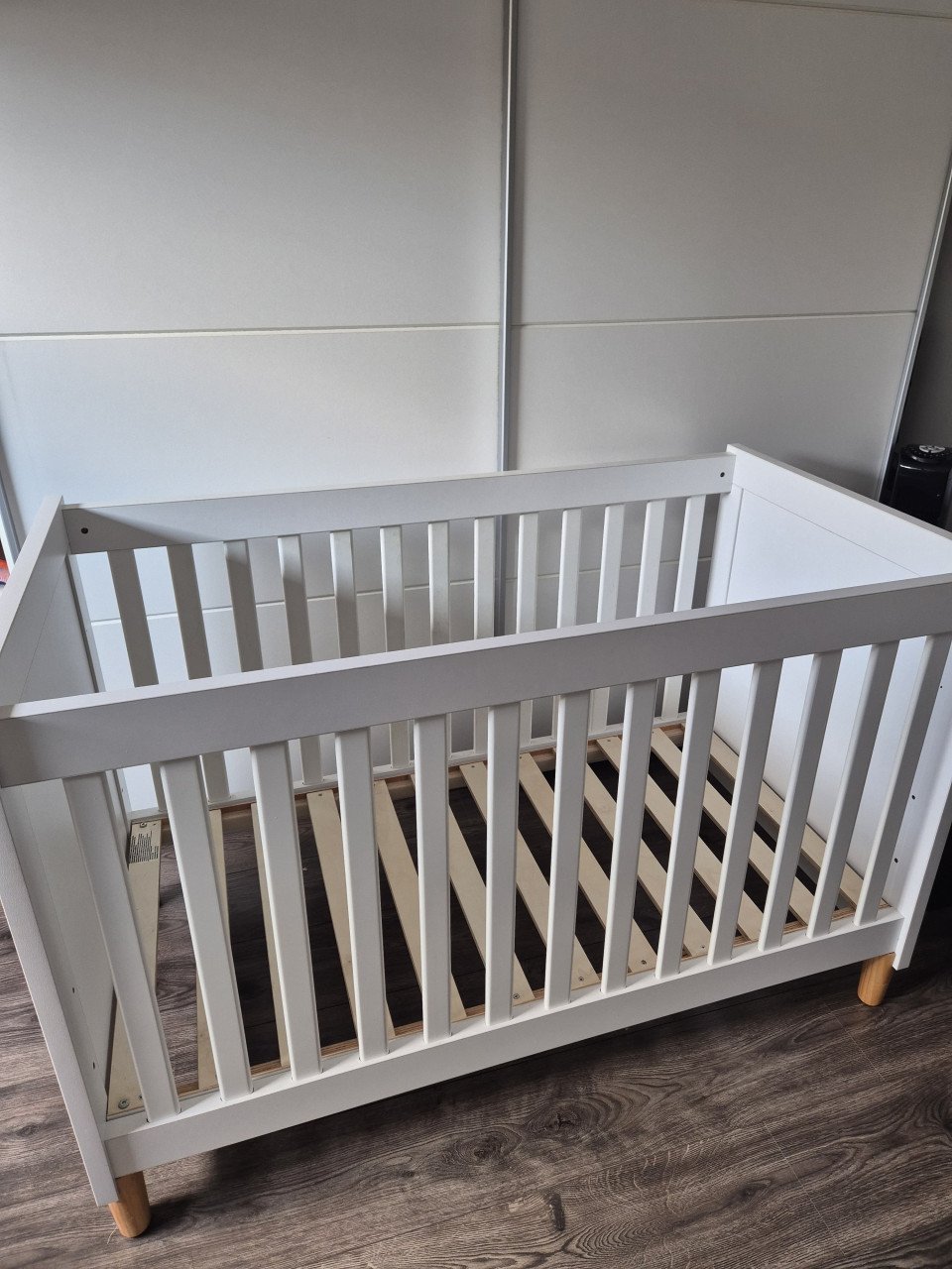 Cabino ledikant en commode